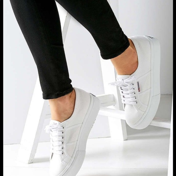 2790 acotw white superga